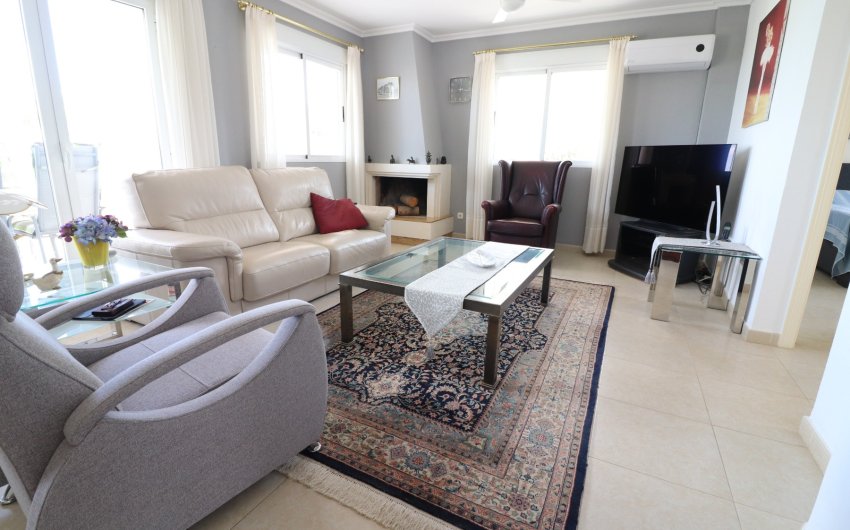 Resale - Villa -
Algorfa - Lomas de La Juliana