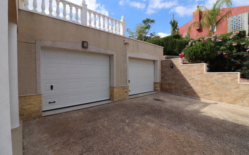 Resale - Villa -
Algorfa - Lomas de La Juliana