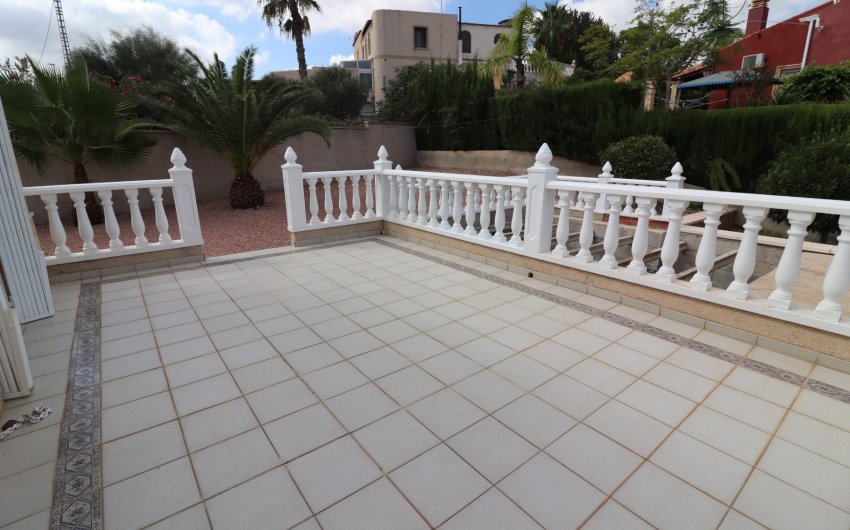 Resale - Villa -
Algorfa - Lomas de La Juliana