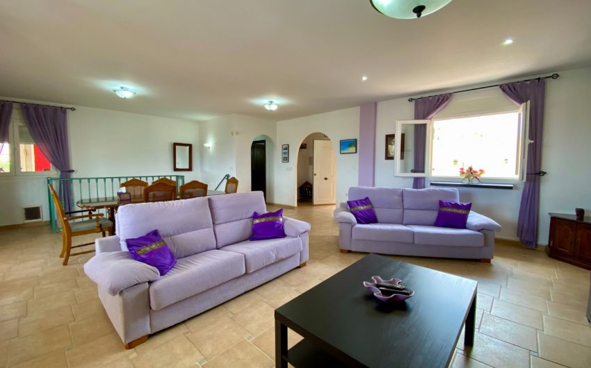 Resale - Villa -
Algorfa - Lomas de La Juliana