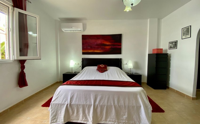 Resale - Villa -
Algorfa - Lomas de La Juliana