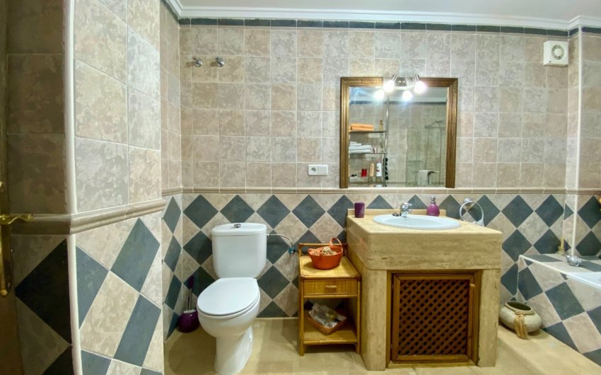 Resale - Villa -
Algorfa - Lomas de La Juliana