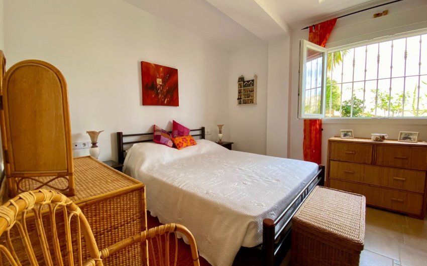 Resale - Villa -
Algorfa - Lomas de La Juliana