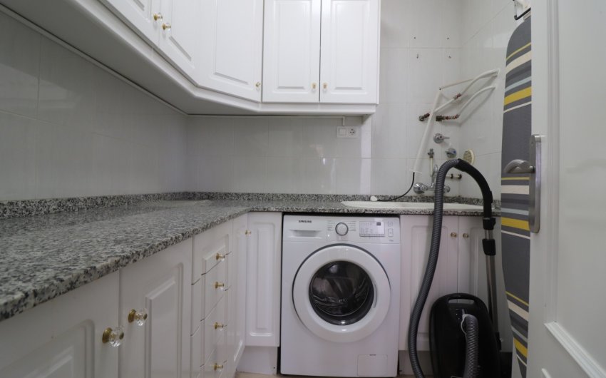 Resale - Villa -
Algorfa - Lomas de La Juliana