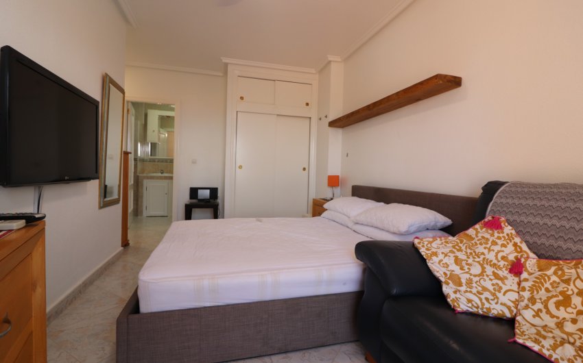 Resale - Villa -
Algorfa - Lomas de La Juliana