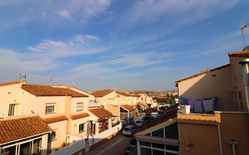 Resale - Villa -
Algorfa - Montebello