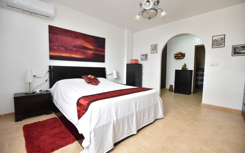 Resale - Villa -
Algorfa - Montemar