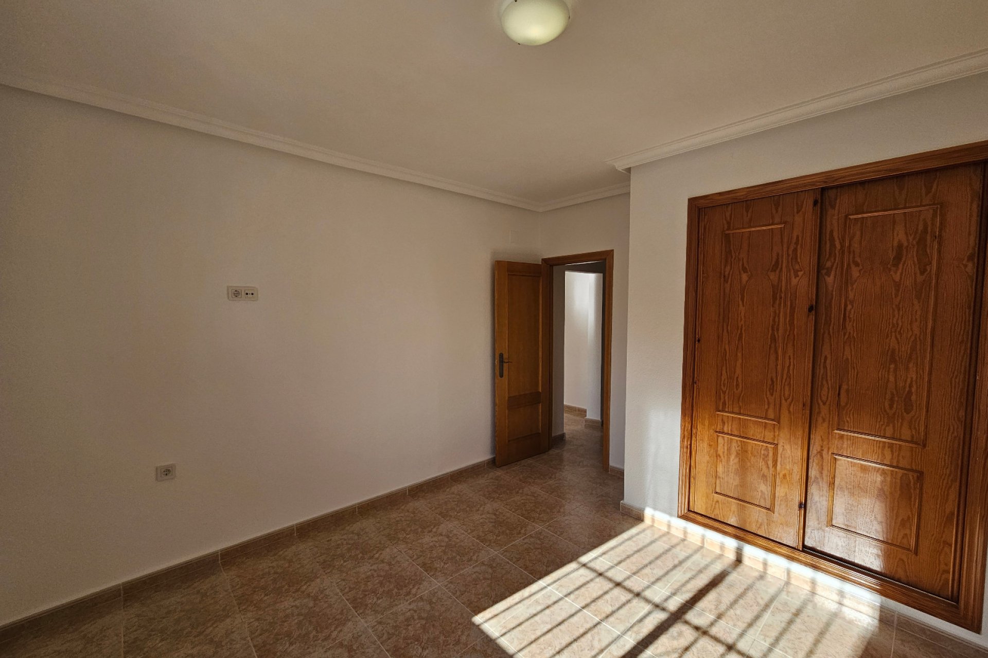 Resale - Villa -
Algorfa - Montemar