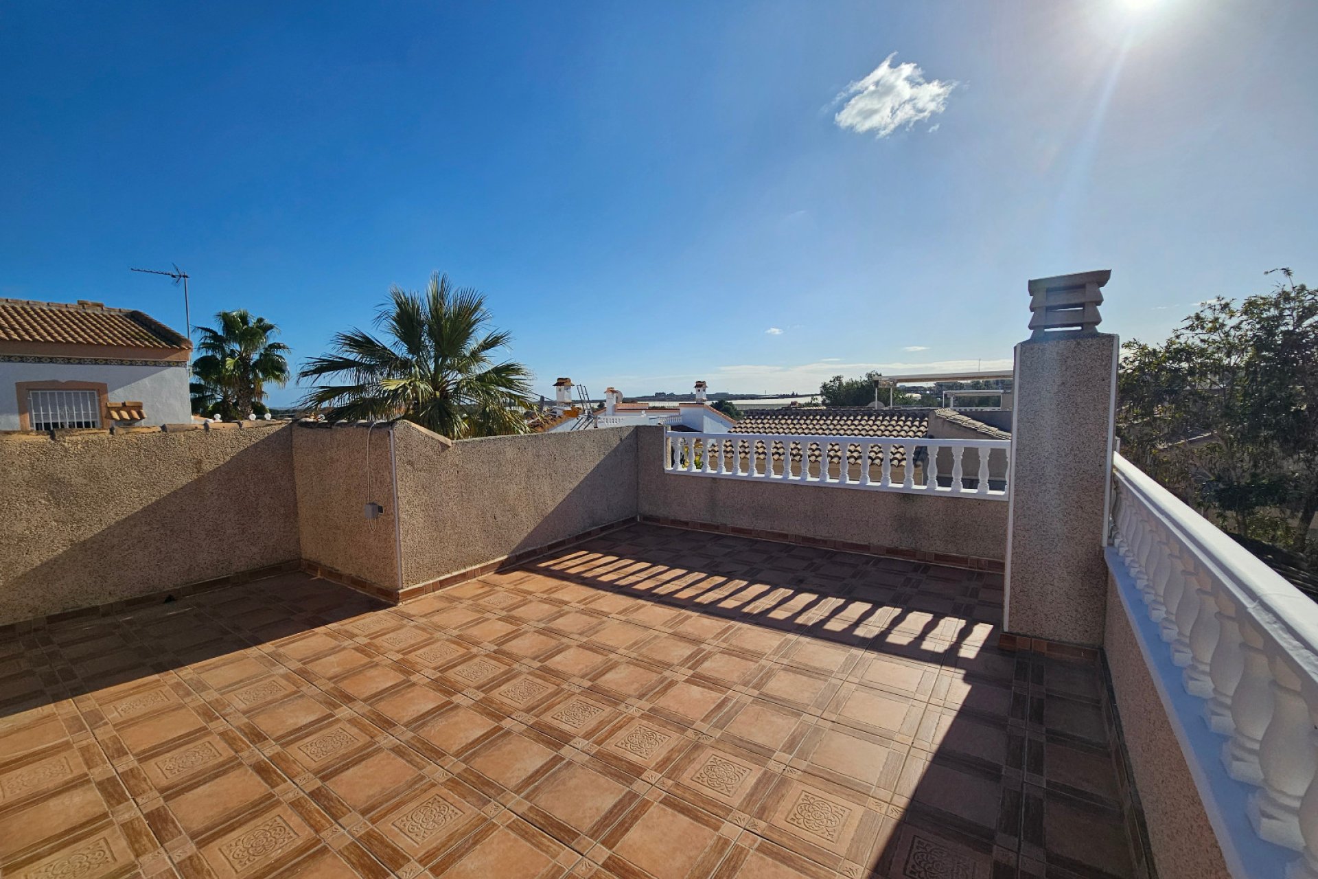 Resale - Villa -
Algorfa - Montemar