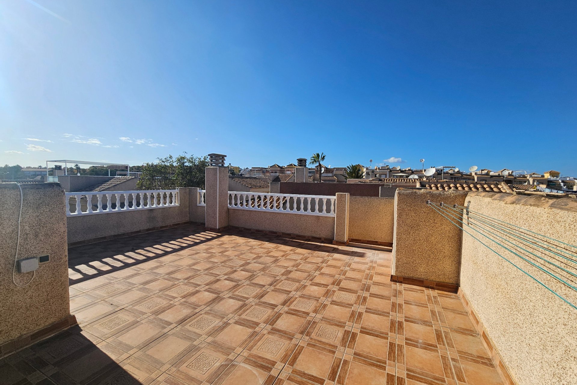 Resale - Villa -
Algorfa - Montemar