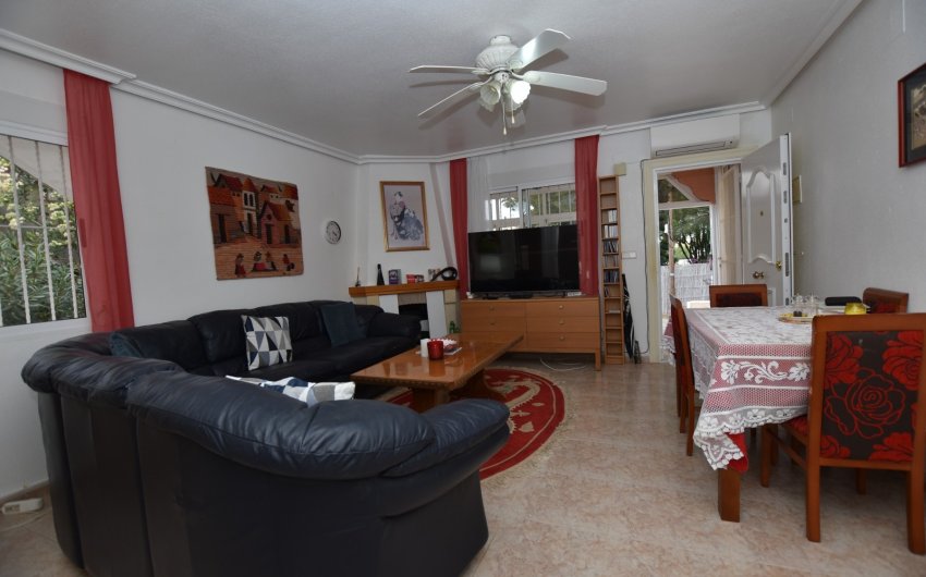 Resale - Villa -
Algorfa - Montemar