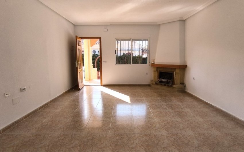 Resale - Villa -
Algorfa - Montemar