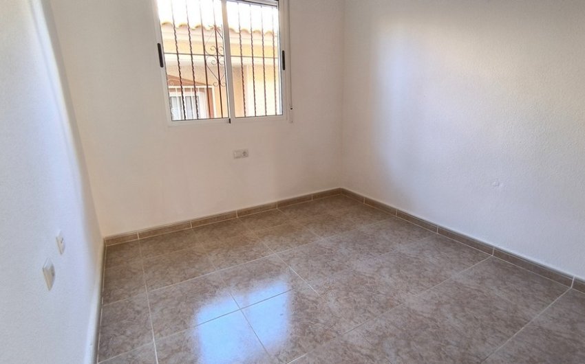 Resale - Villa -
Algorfa - Montemar