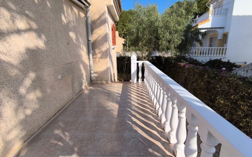 Resale - Villa -
Algorfa - Montemar