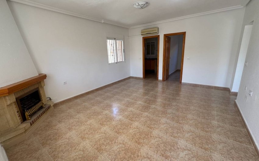 Resale - Villa -
Algorfa - Montemar