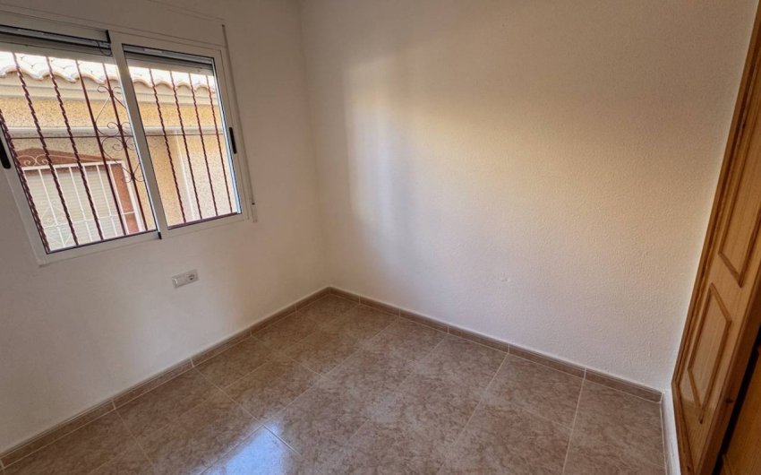 Resale - Villa -
Algorfa - Montemar