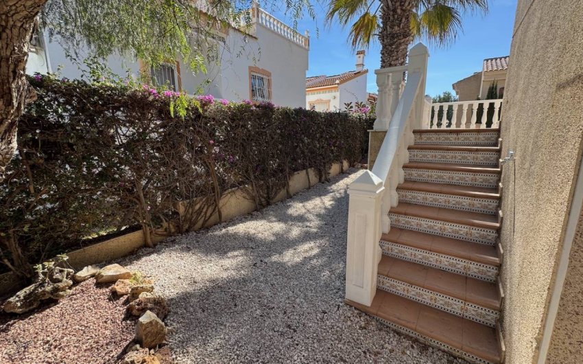 Resale - Villa -
Algorfa - Montemar