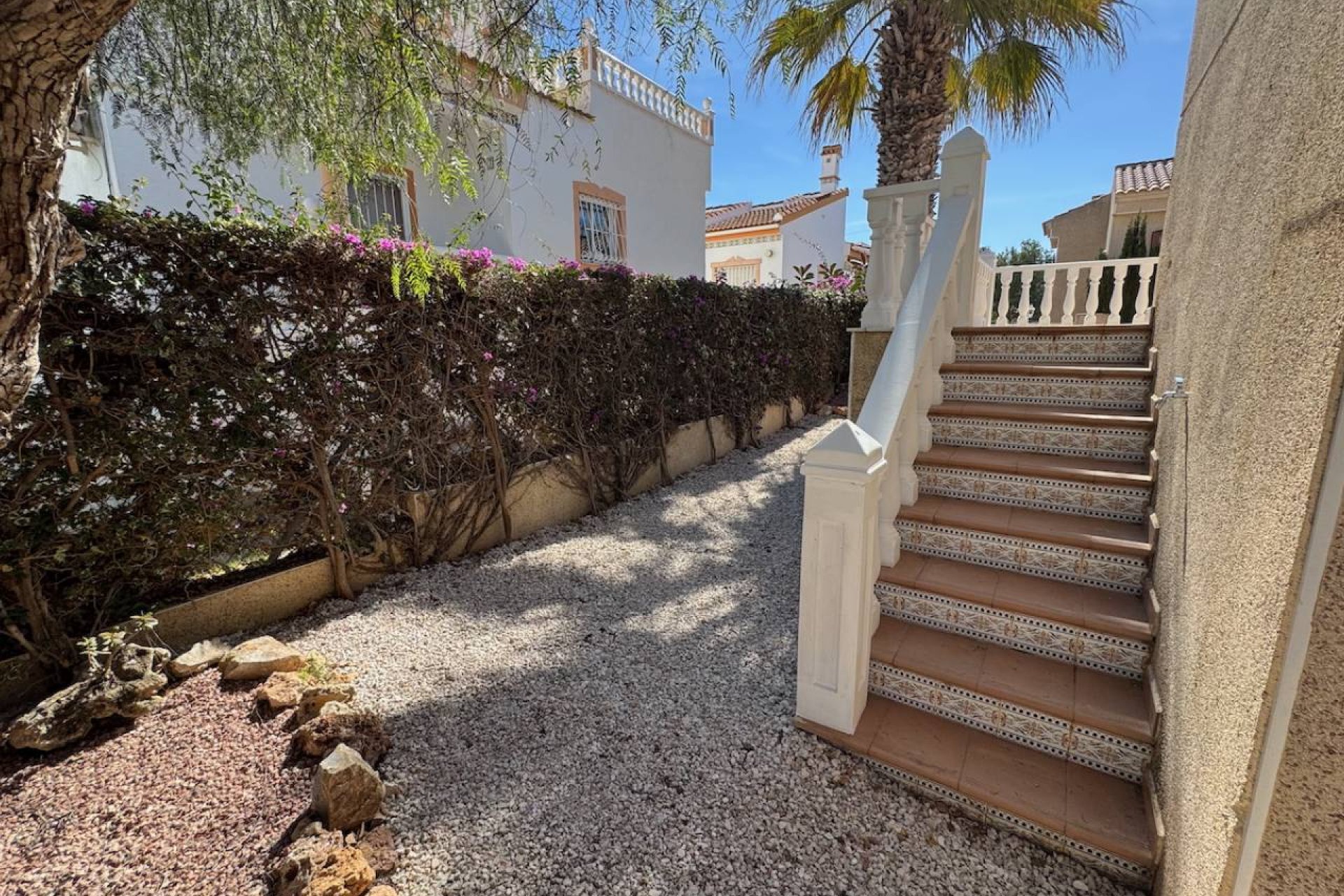 Resale - Villa -
Algorfa - Montemar