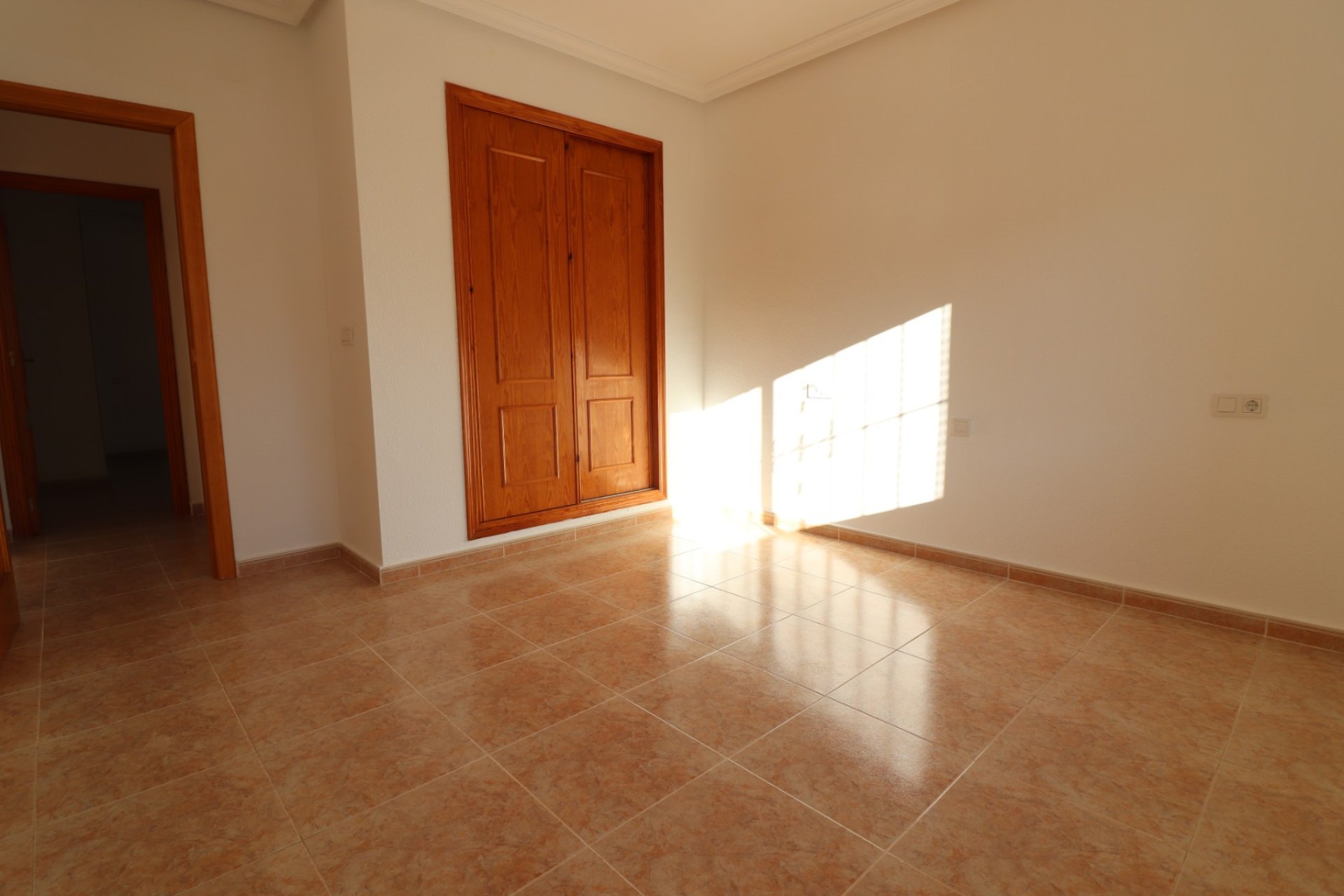 Resale - Villa -
Algorfa - Montemar