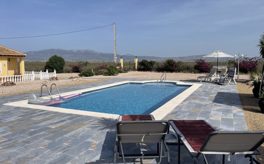 Resale - Villa -
Alhama De Murcia - Inland
