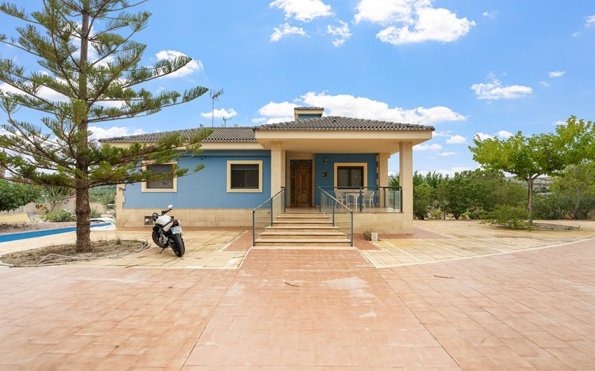 Resale - Villa -
Alicante - Rebolledo