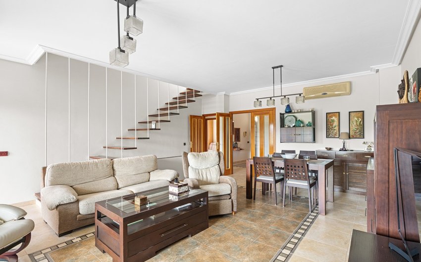 Resale - Villa -
Alicante - Rebolledo