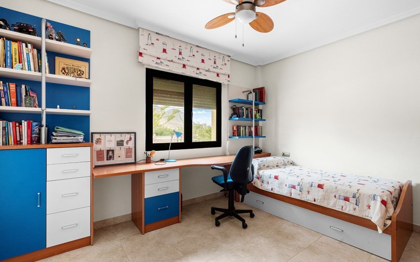 Resale - Villa -
Alicante - Rebolledo