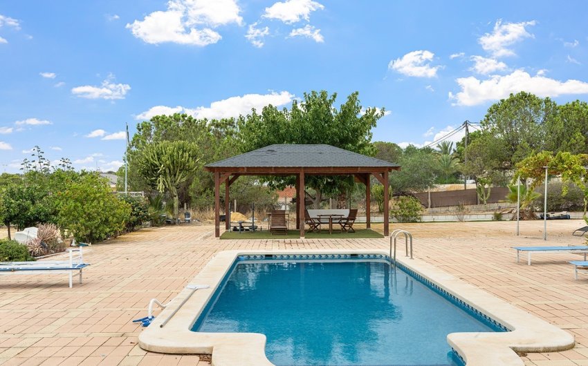 Resale - Villa -
Alicante - Rebolledo