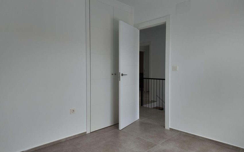 Resale - Villa -
Alicante - Vistahermosa