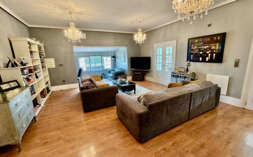 Resale - Villa -
Almoradí - Heredades