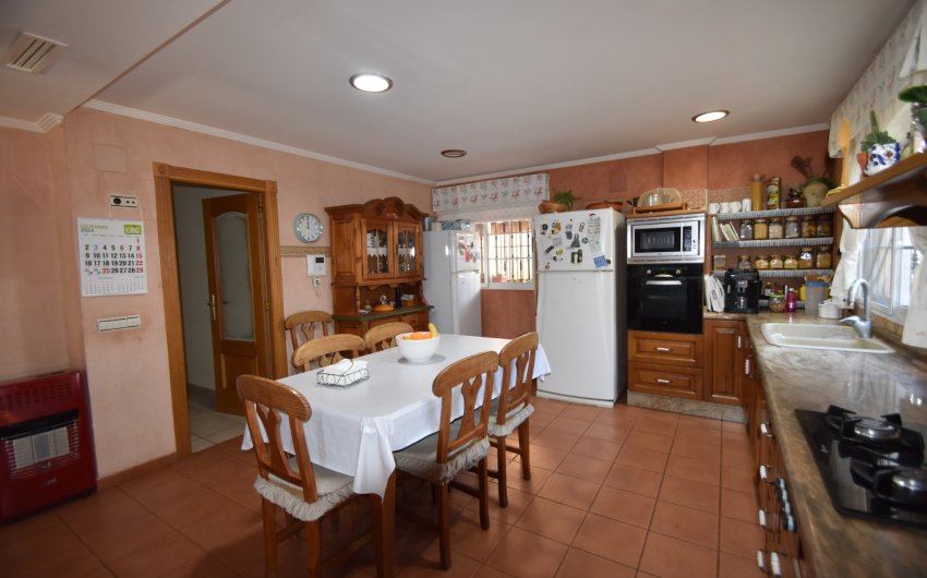 Resale - Villa -
Almoradí