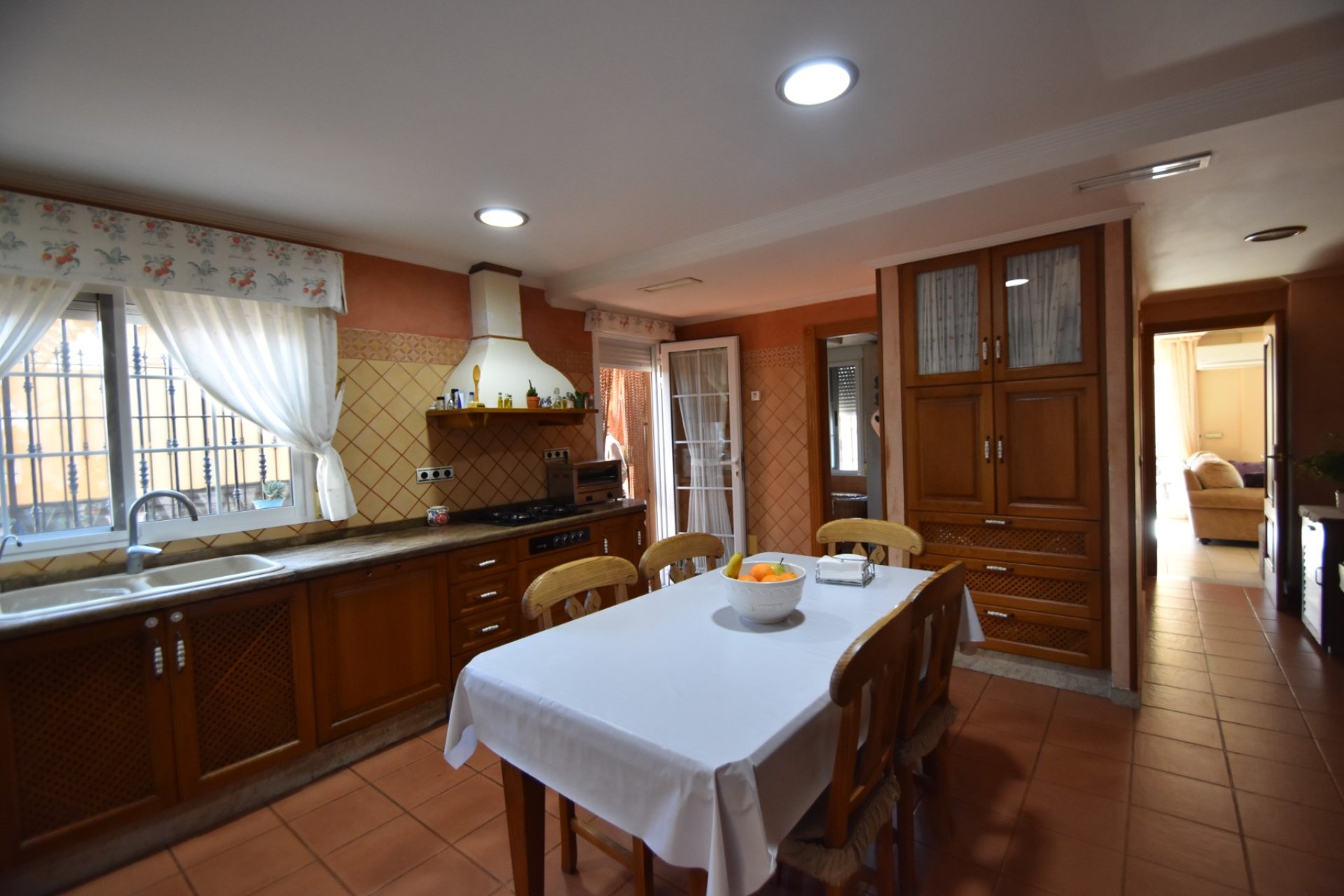 Resale - Villa -
Almoradí