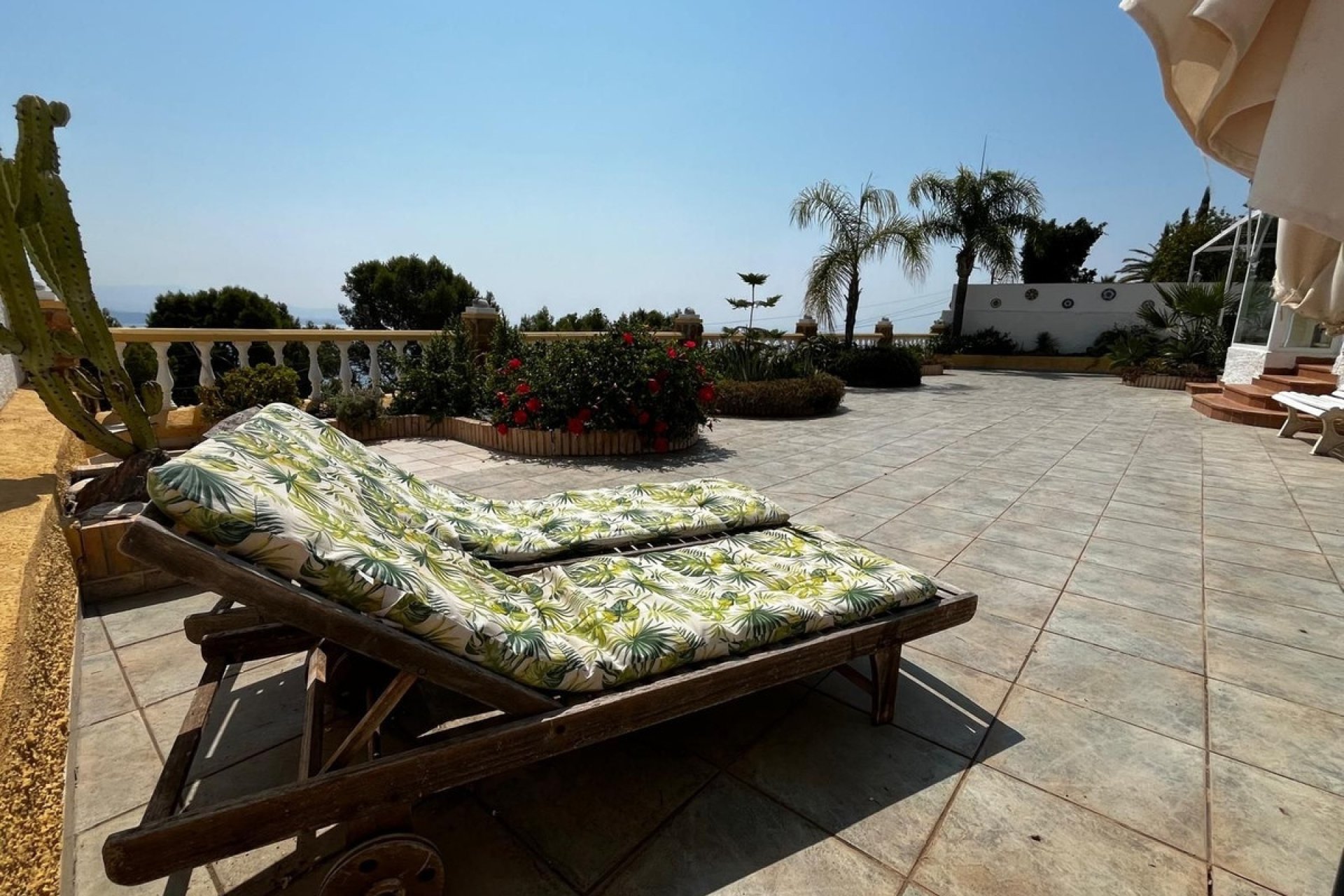 Resale - Villa -
Almuñecar - Costa Tropical