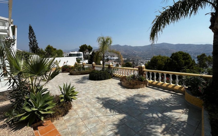 Resale - Villa -
Almuñecar - Costa Tropical
