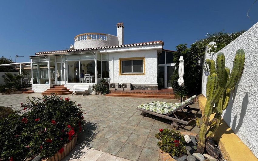 Resale - Villa -
Almuñecar - Costa Tropical