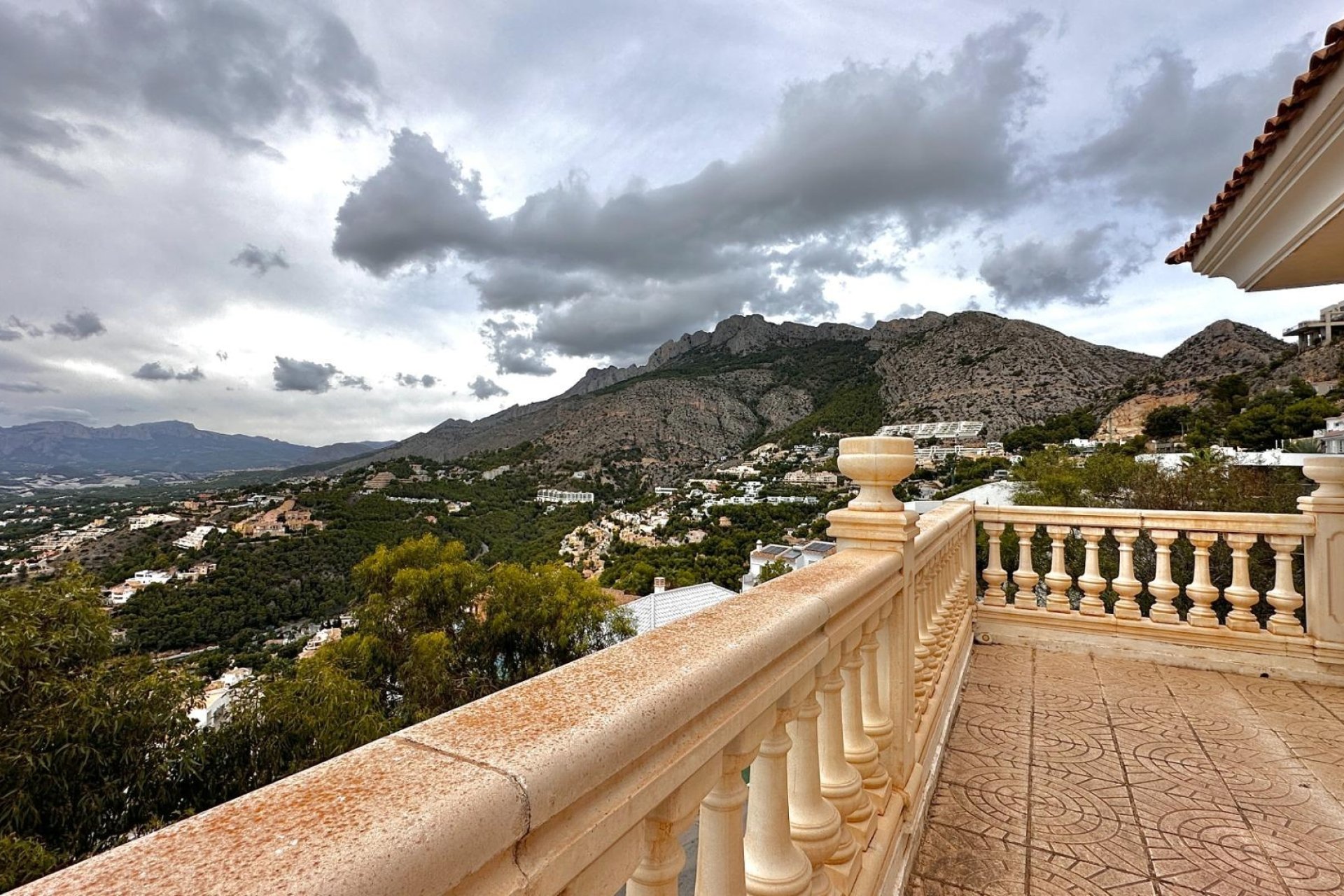 Resale - Villa -
Altea - Altea Hills