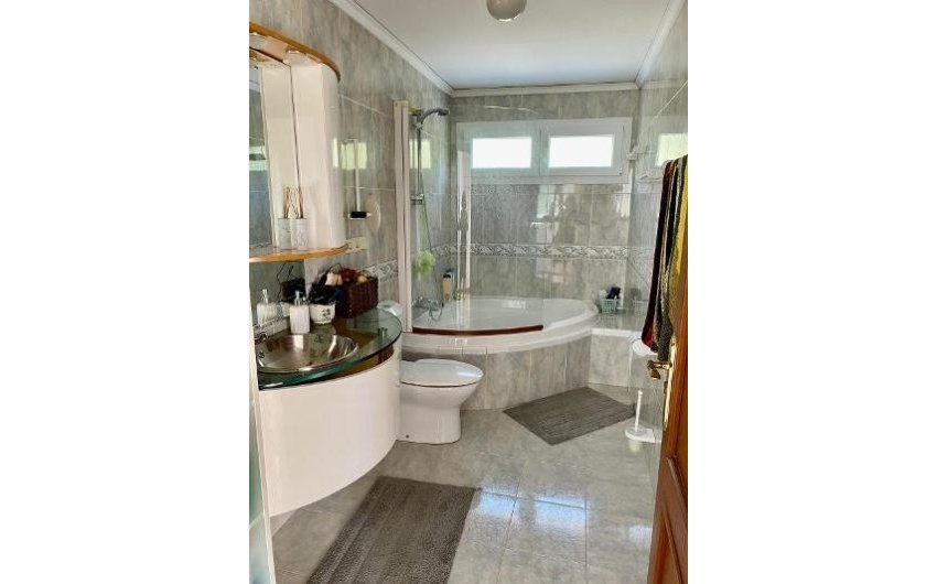 Resale - Villa -
Altea - Marina Baja