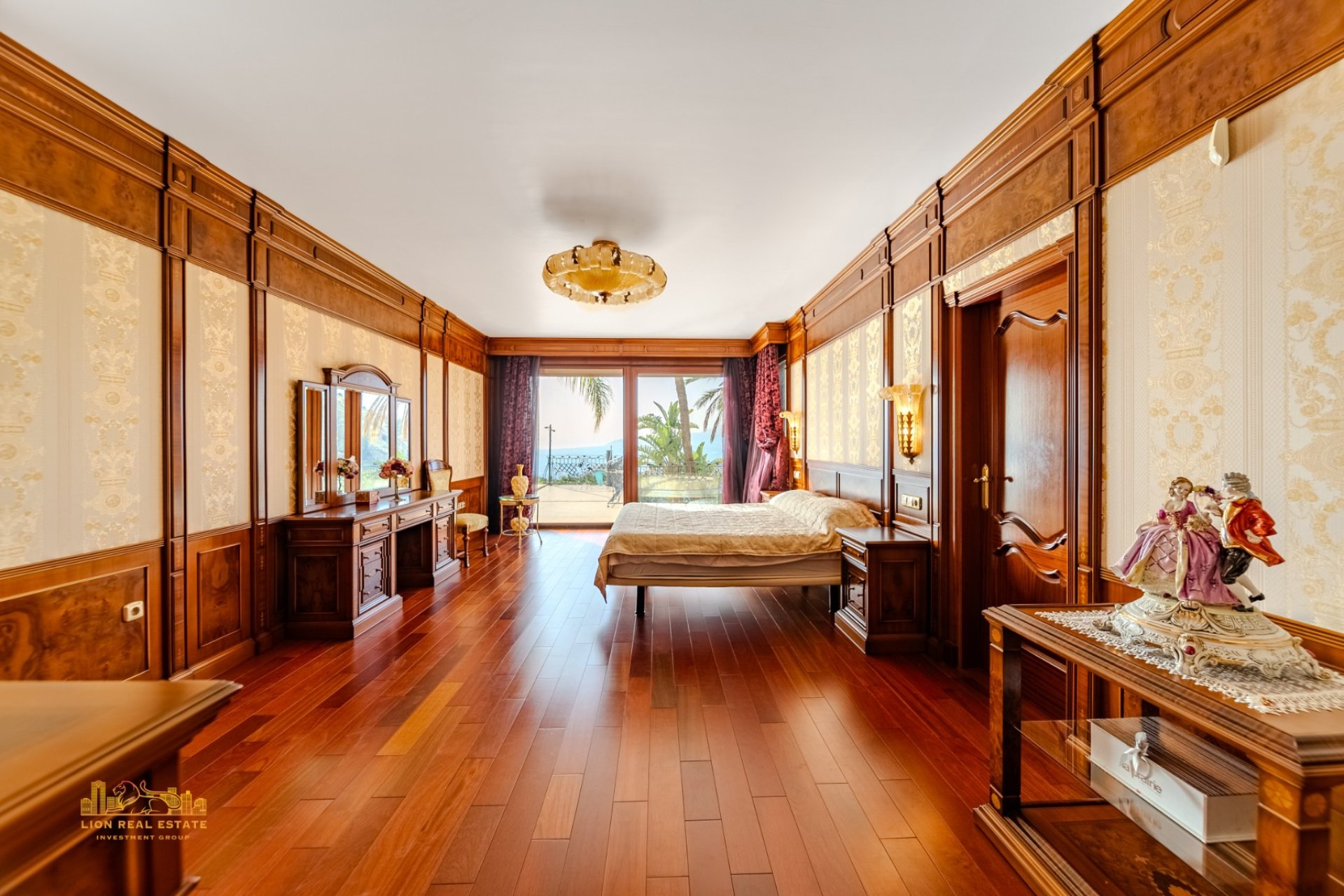 Resale - Villa -
Altea