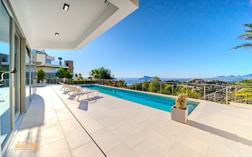Resale - Villa -
Altea