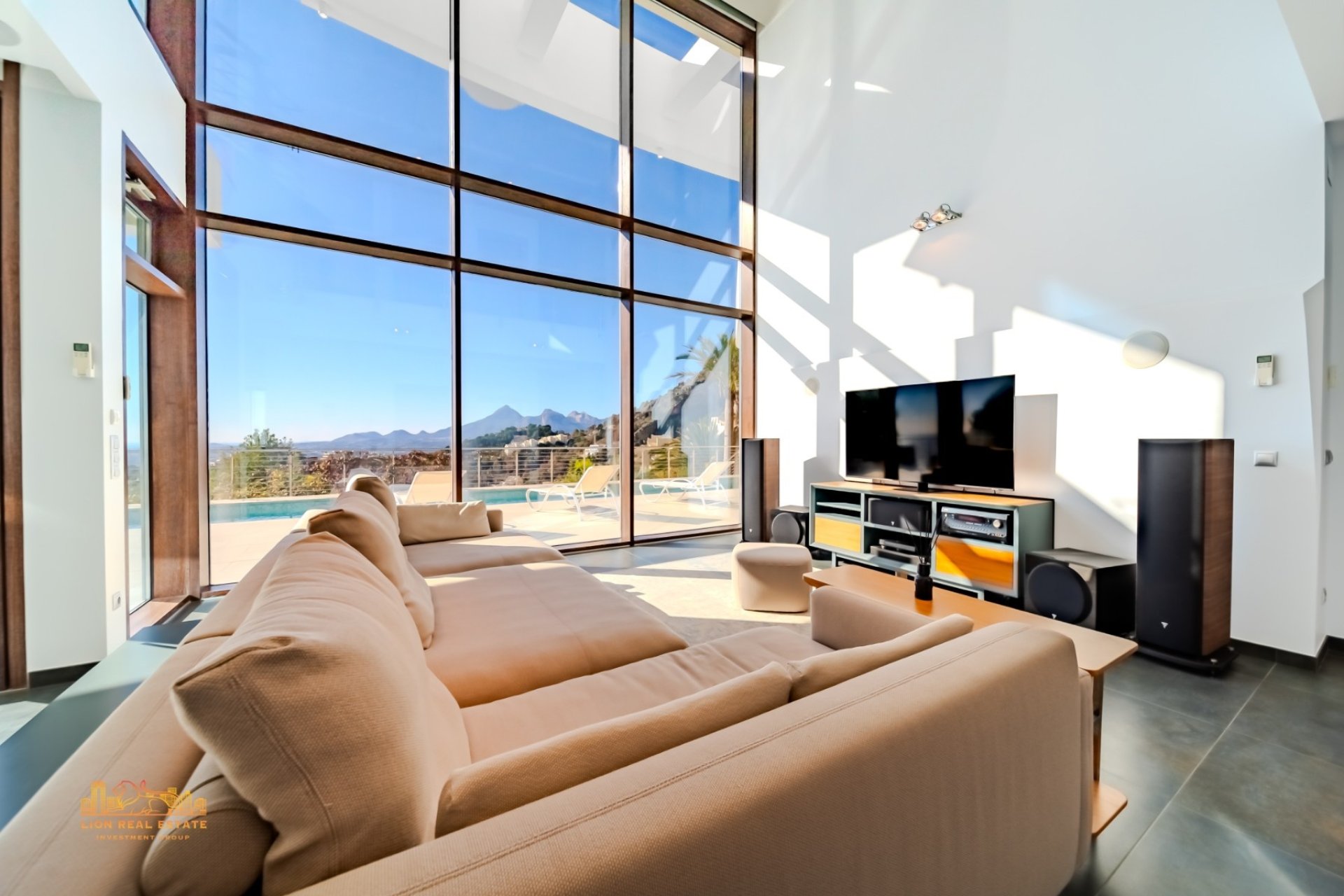 Resale - Villa -
Altea