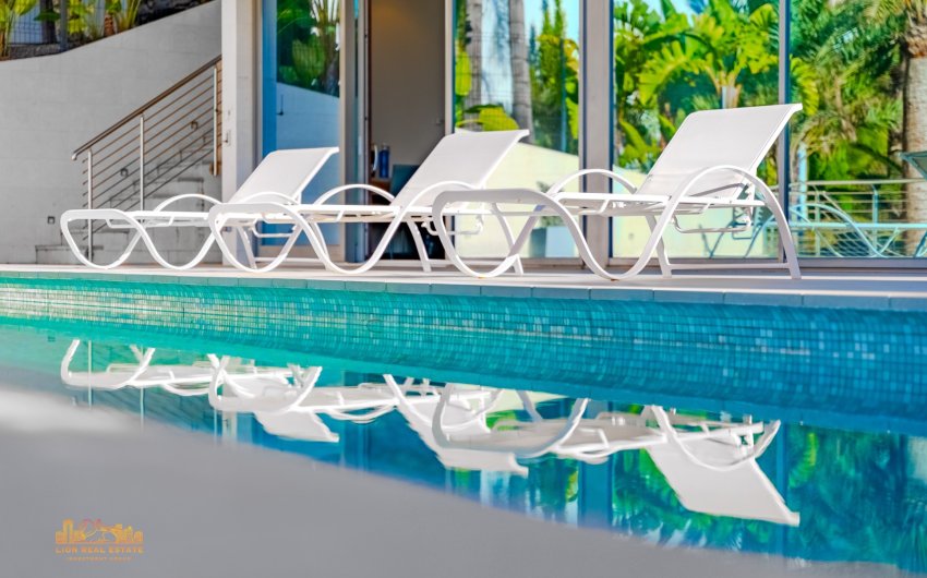 Resale - Villa -
Altea