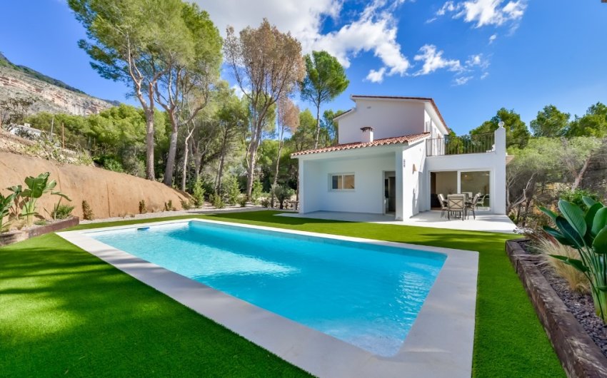 Resale - Villa -
Altea