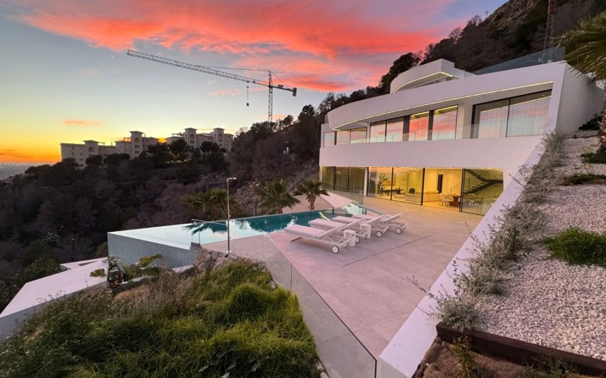 Resale - Villa -
Altea