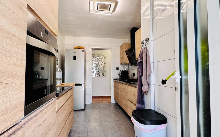 Resale - Villa -
Aspe