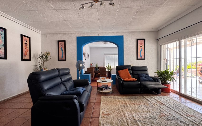 Resale - Villa -
Aspe