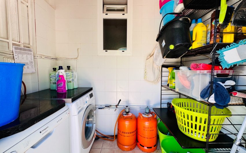 Resale - Villa -
Aspe