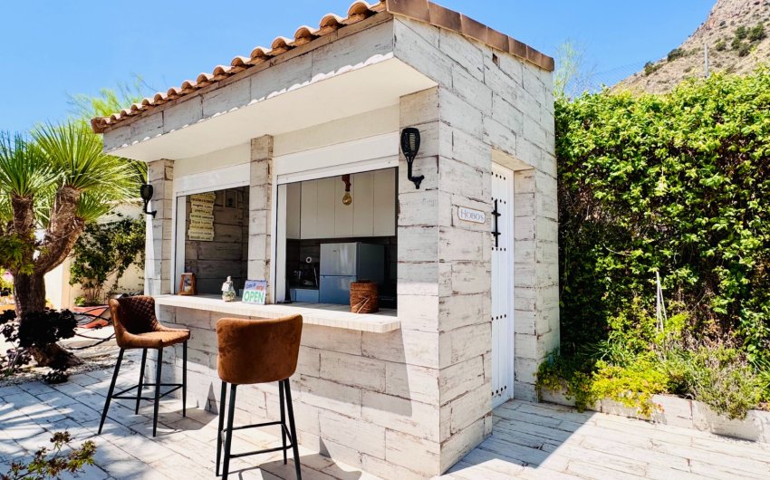 Resale - Villa -
Aspe