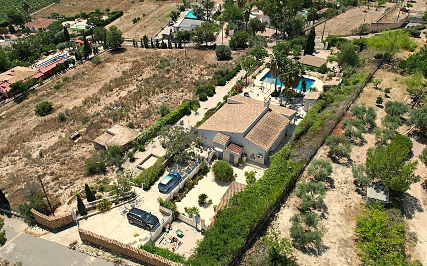 Resale - Villa -
Aspe