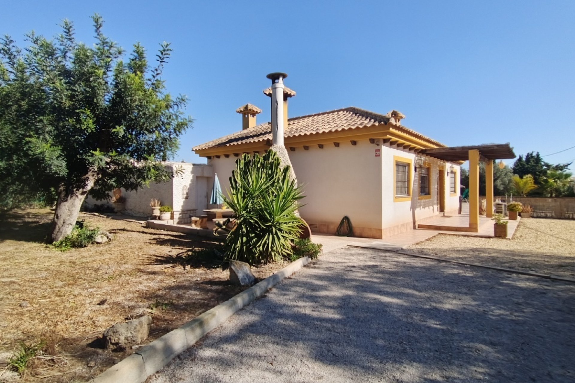 Resale - Villa -
Avileses - Inland