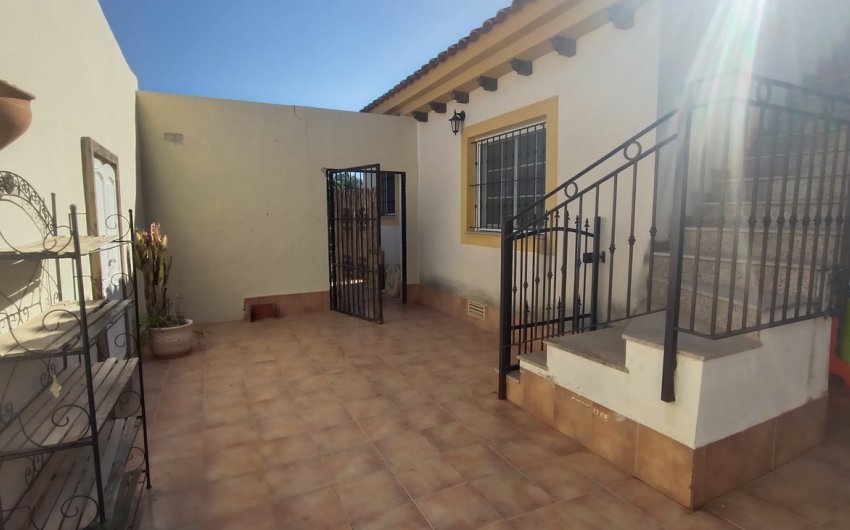 Resale - Villa -
Avileses - Inland